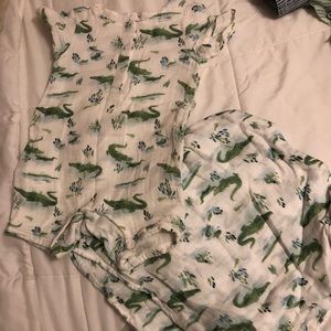 Angel dear alligator outfit n blanket size 6/12 months